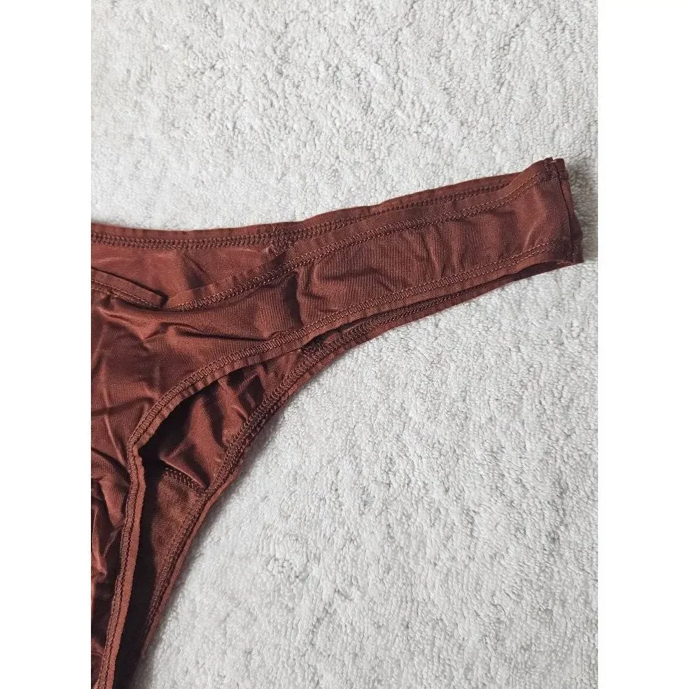 Skims  panty Nwt‎